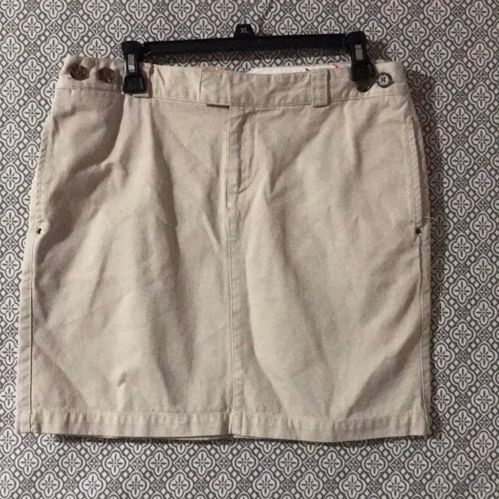 Tommy Hilfiger pencil style khaki skirt